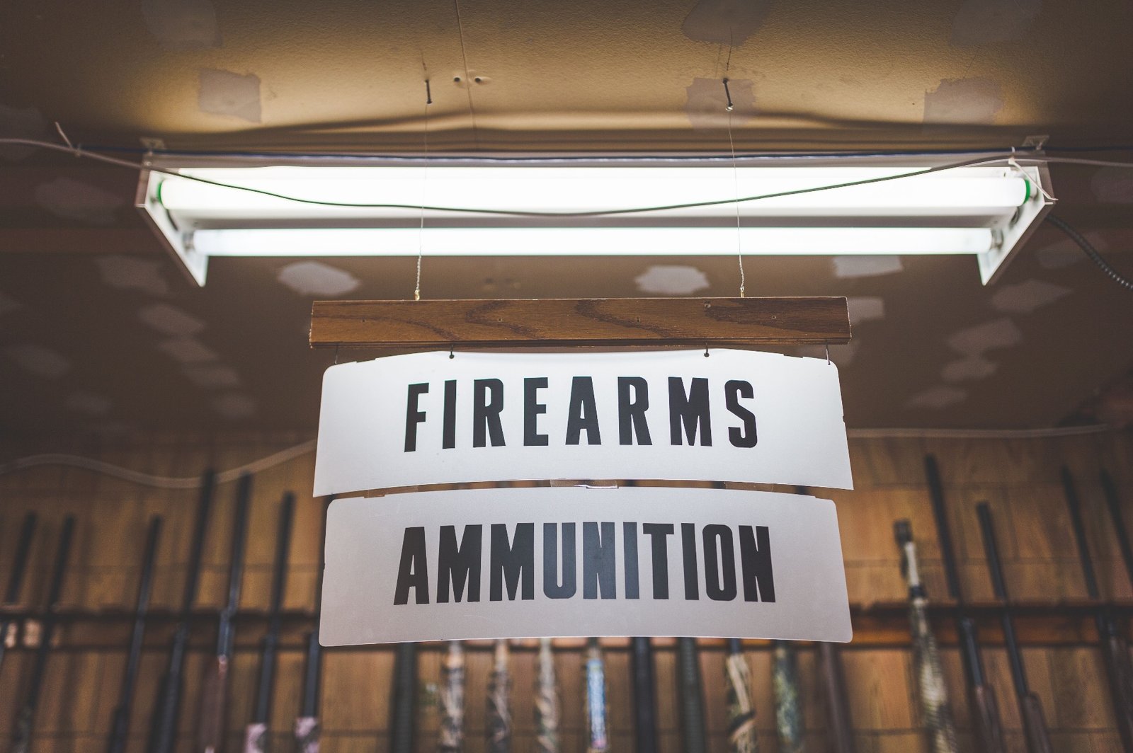 Guns, Ammo & Gear